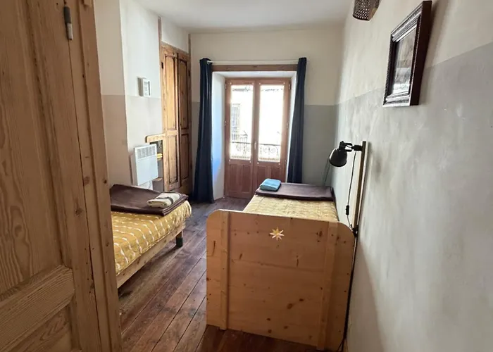 File dans ta chambre !
